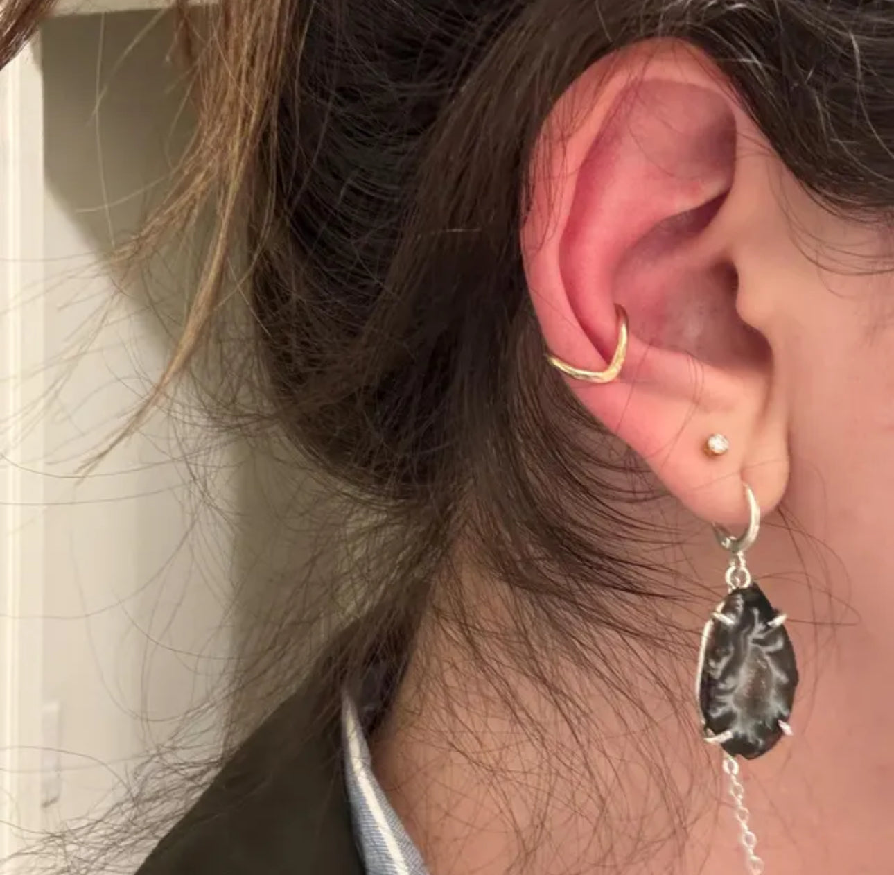 V Smooth Conch Earring Yellow Gold Fill