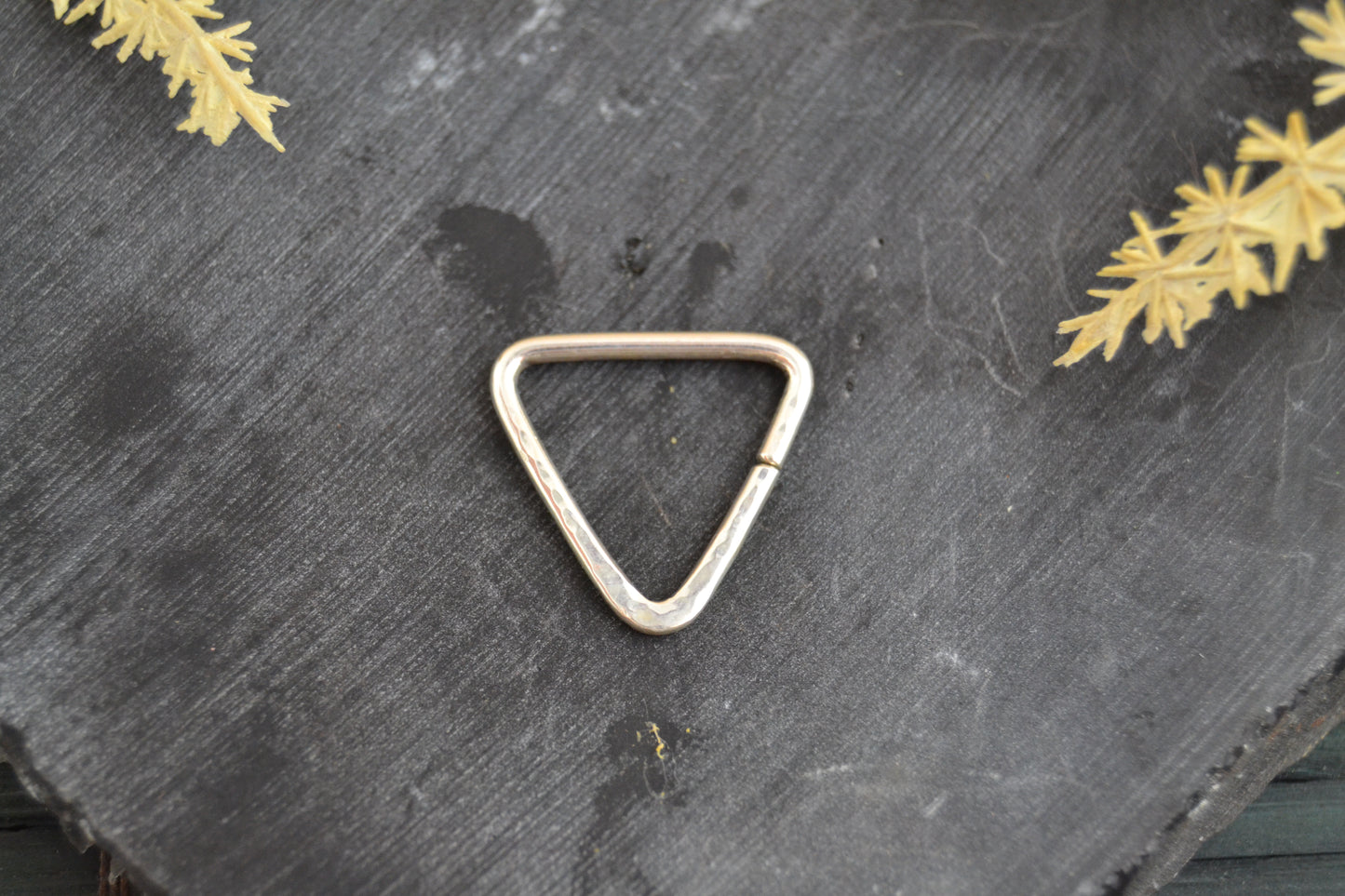 V Textured Nipple Ring - 1pc