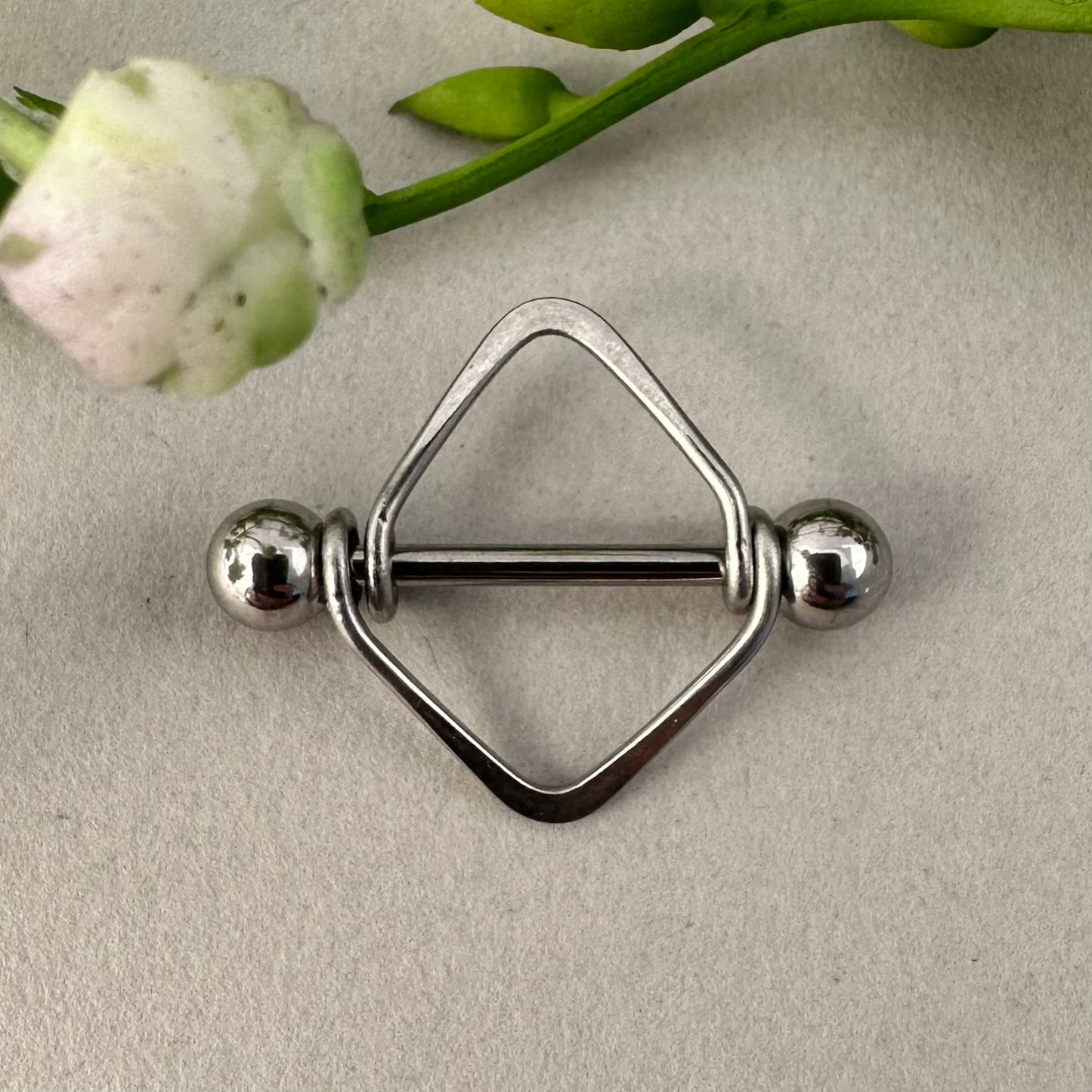 Chic Diamond Frame Smooth Nipple Shield 316L Stainless Steel - 1pc