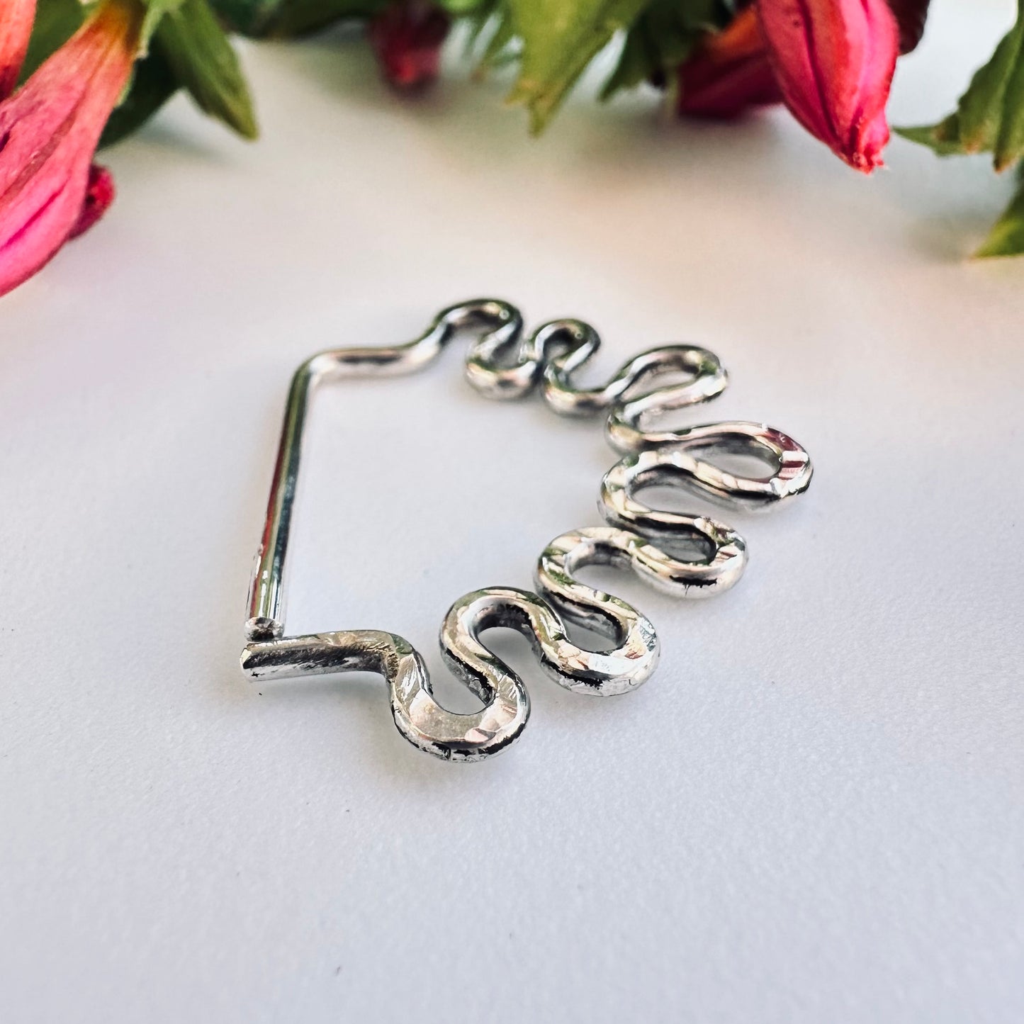 Squiggly Seamless Nipple Ring - all gauges and metals