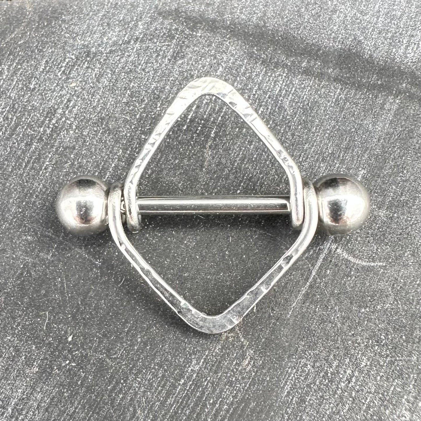 Chic Diamond Frame Textured Nipple Shield 316L Stainless Steel - 1pc
