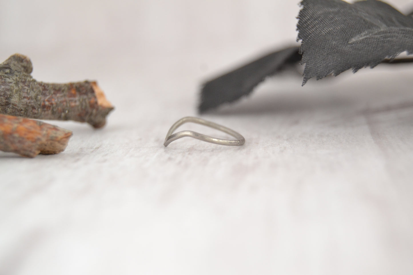 V Titanium Cartilage Earing