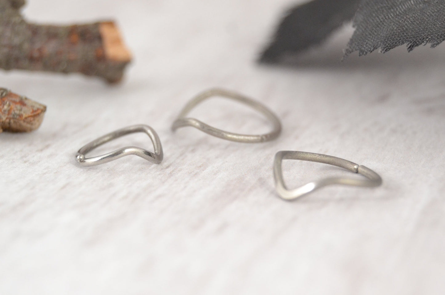 V Titanium Cartilage Earing