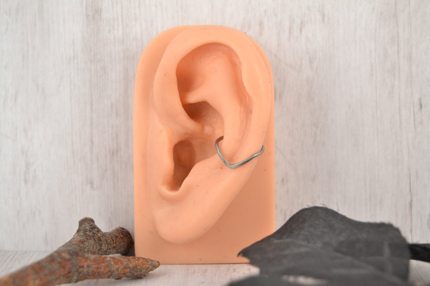 V Titanium Cartilage Earing