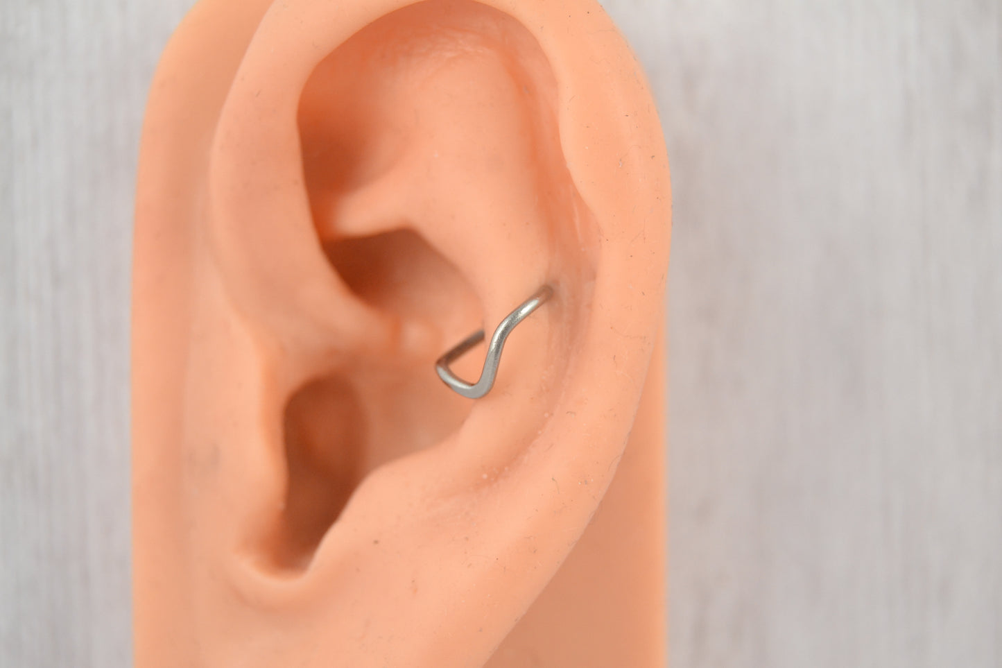 V Titanium Cartilage Earing