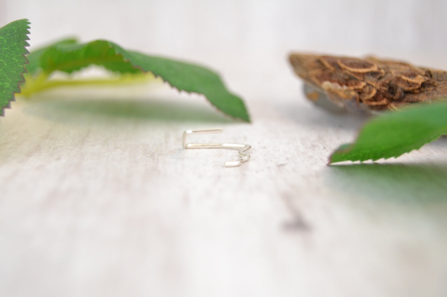 Mountain 14k White Gold Textured Seamless Nipple Ring