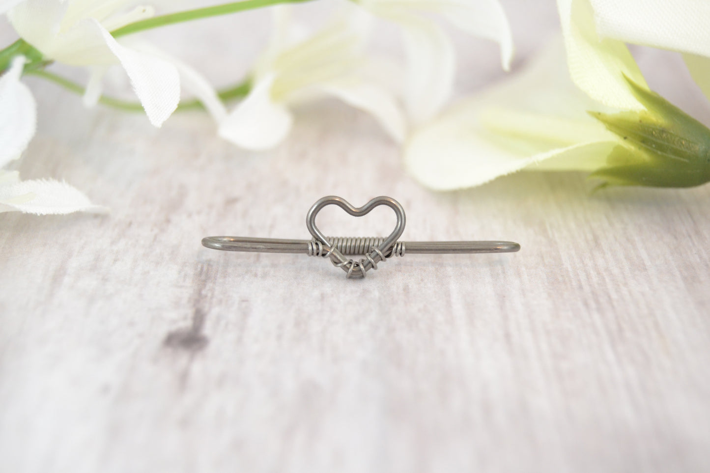 Heart Seamless Industrial Bar - Niobium, Silver