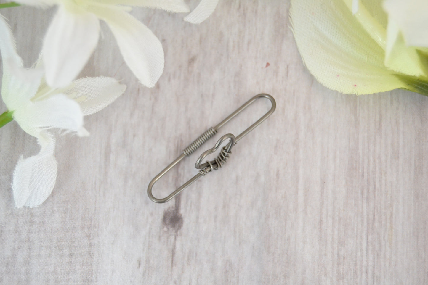 Heart Seamless Industrial Bar - Niobium, Silver