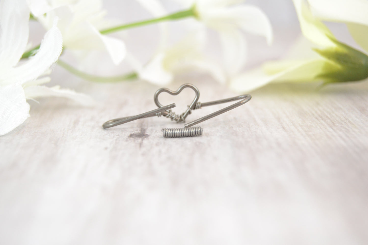 Heart Seamless Industrial Bar - Niobium, Silver