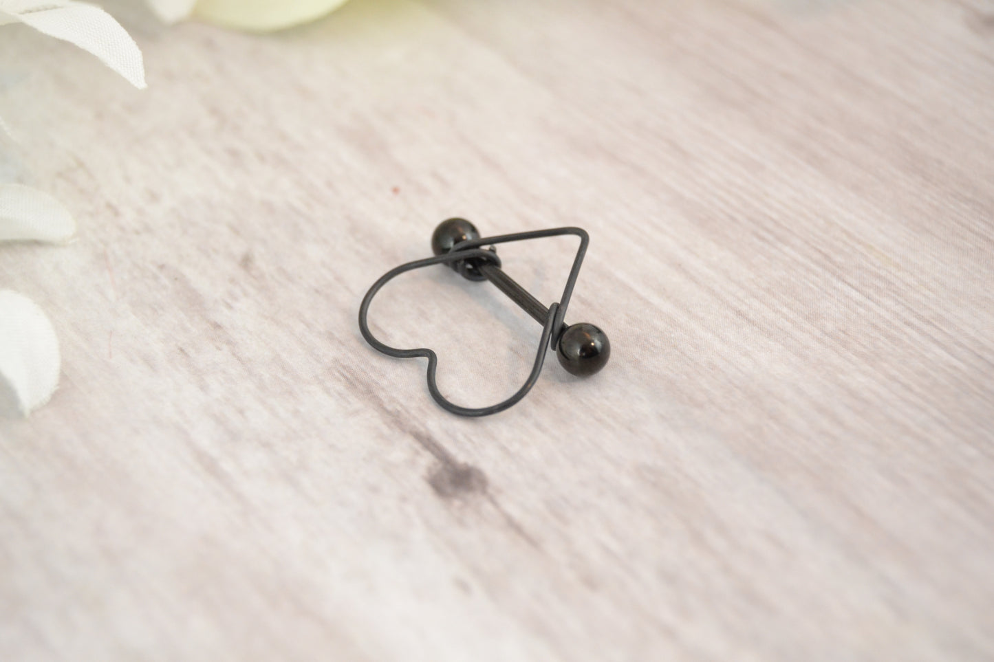 Heart 14g Black PvD 316L Stainless Steel Nipple Ring