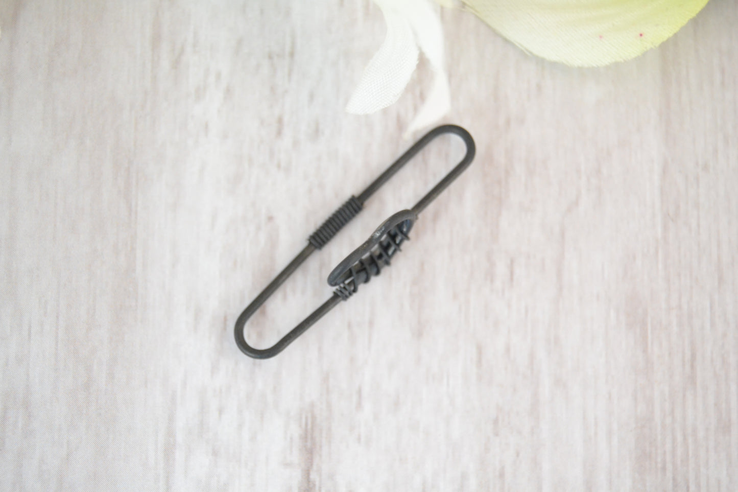 Heart Seamless Industrial Bar - Niobium, Black