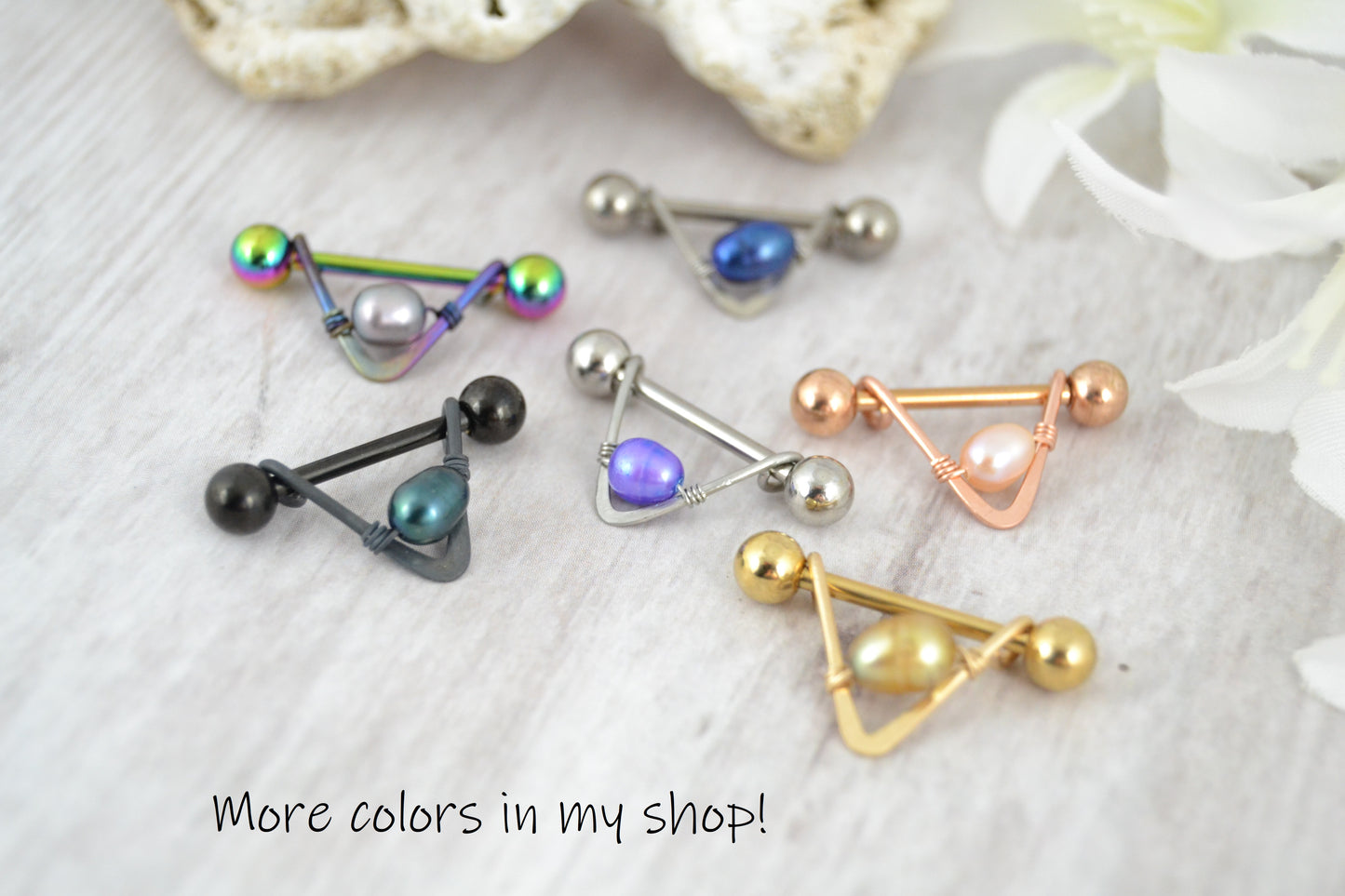 Pearl V Shaped 316L Stainless Steel Nipple Ring - 1 pc