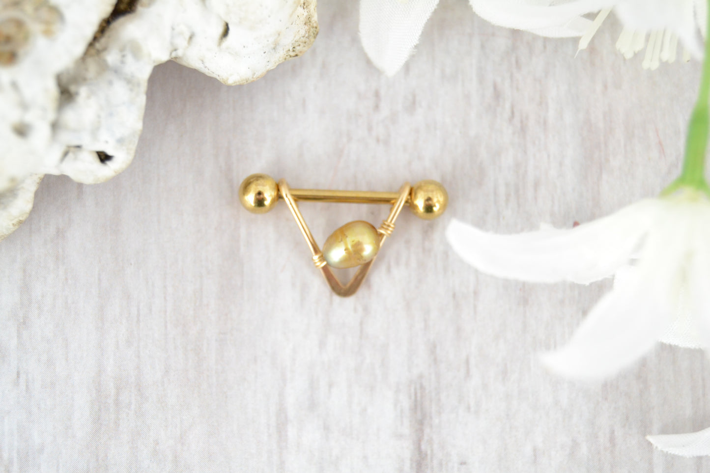 Pearl V Shaped Yellow Gold Nipple Ring - 1 pc