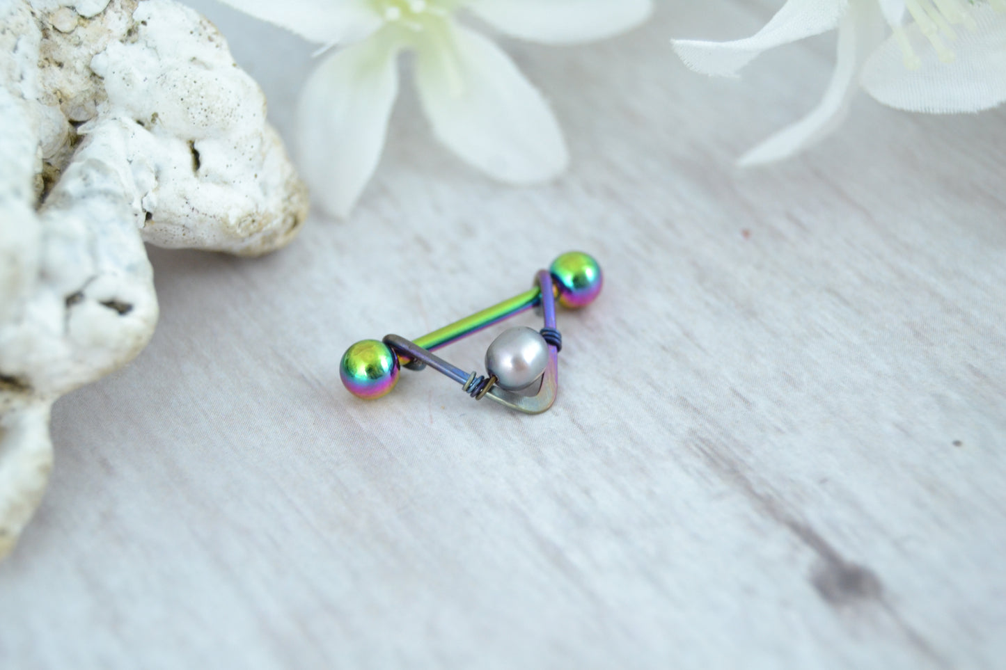 Pearl V Shaped Rainbow Nipple Ring - 1 pc