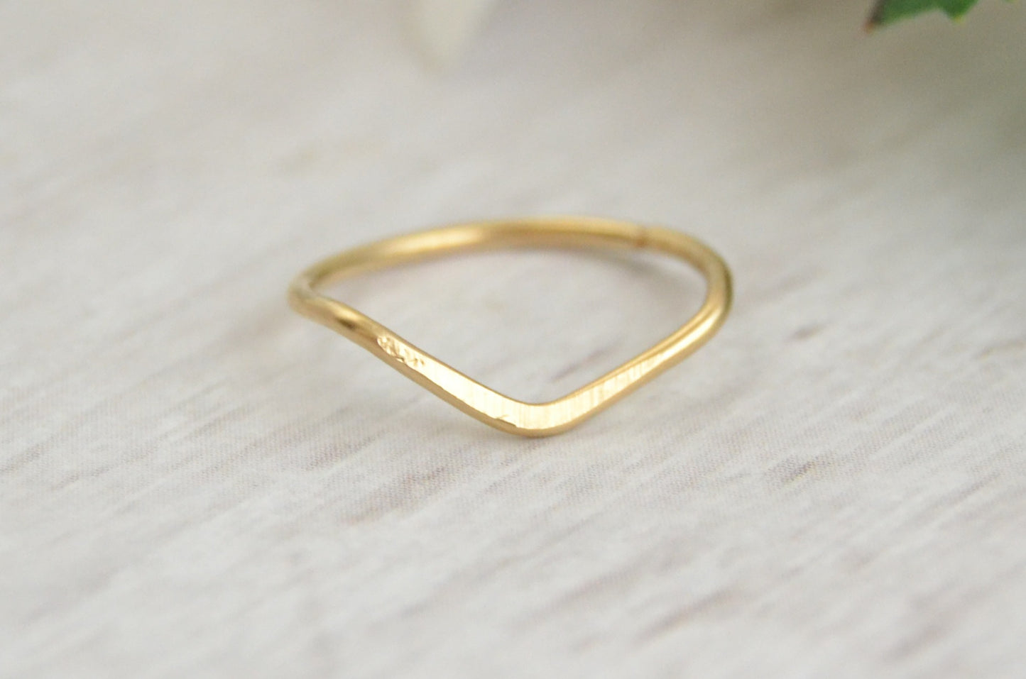 V Smooth Conch Earring Yellow Gold Fill