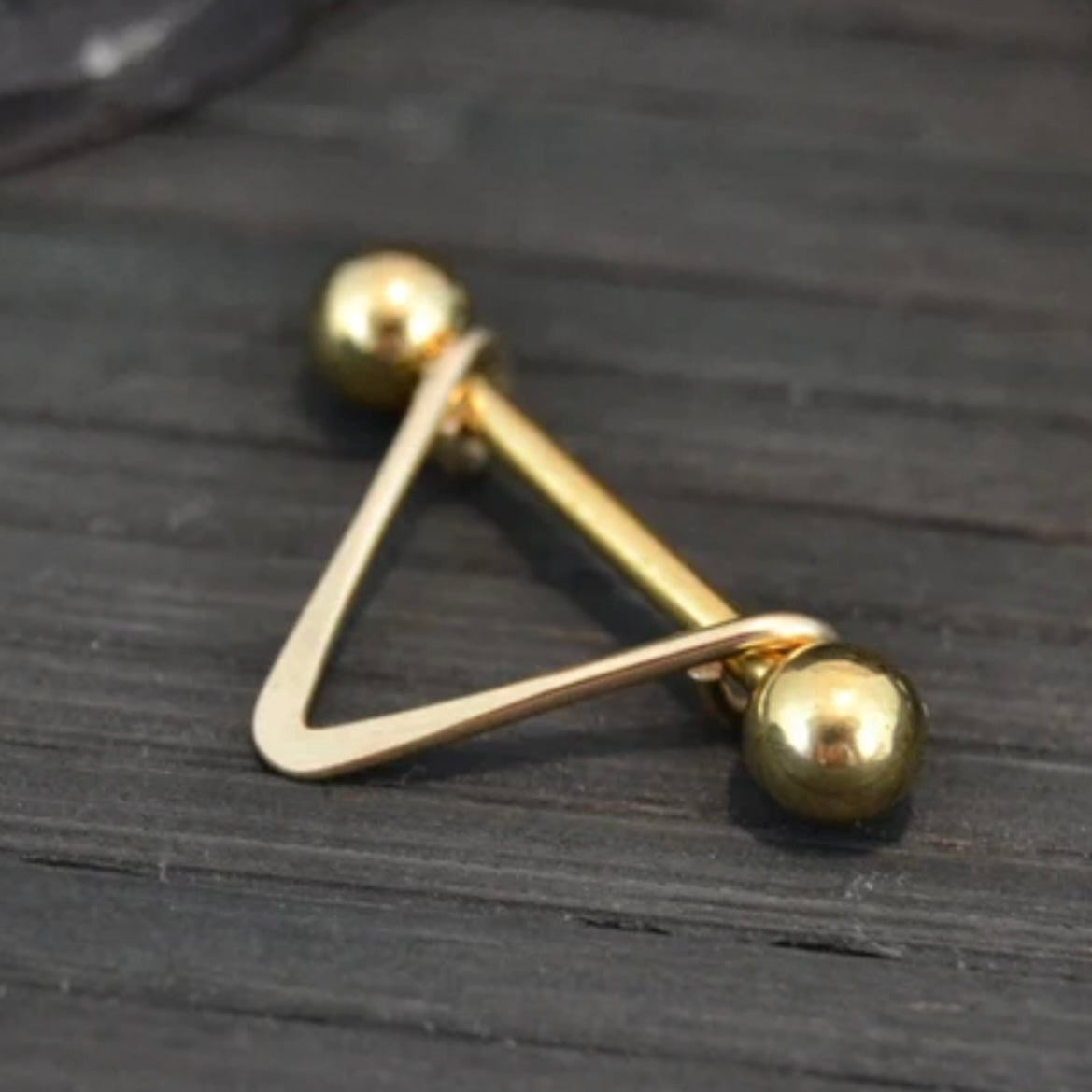 V Smooth Yellow Gold IP 316L Stainless Steel Nipple Ring - 1pc