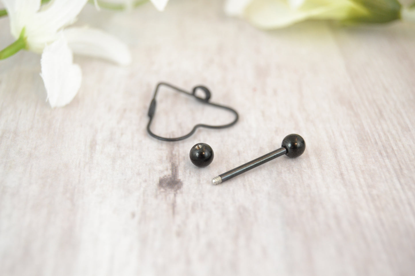 Heart 14g Black PvD 316L Stainless Steel Nipple Ring