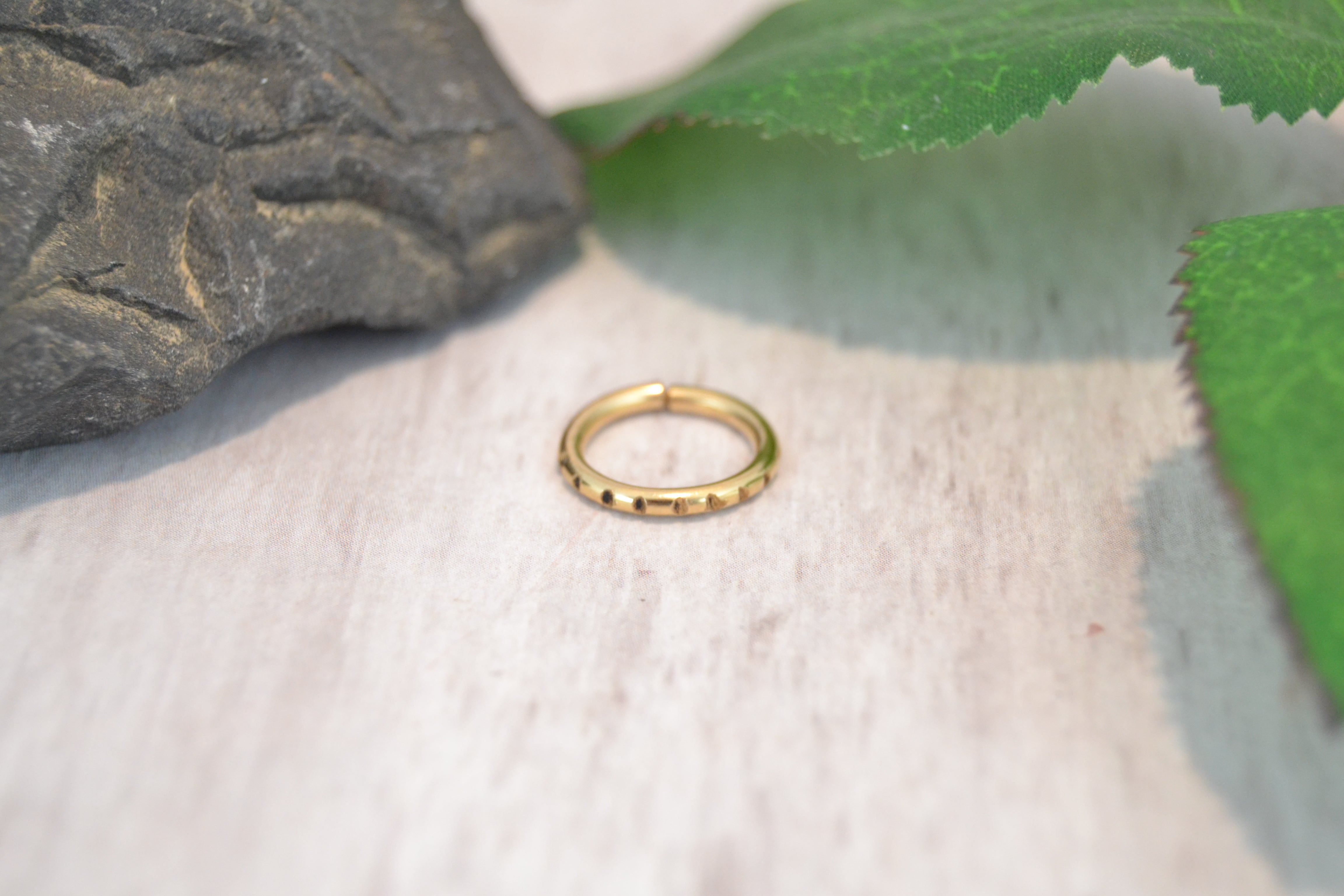 Hatched Gold Fill Seamless Ring
