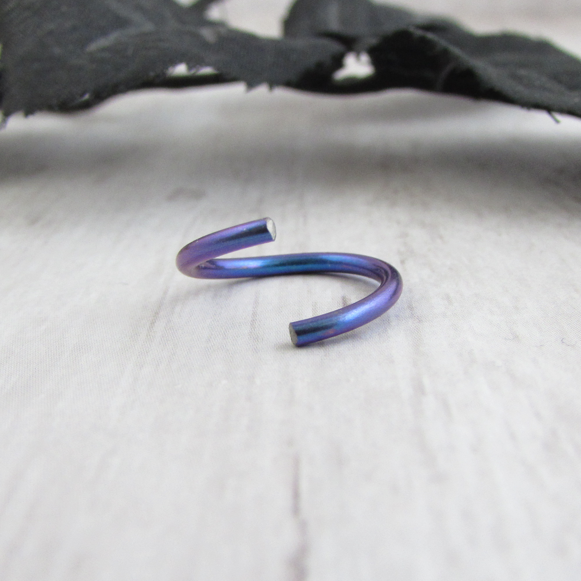 Niobium Seamless Ring - Blueberry