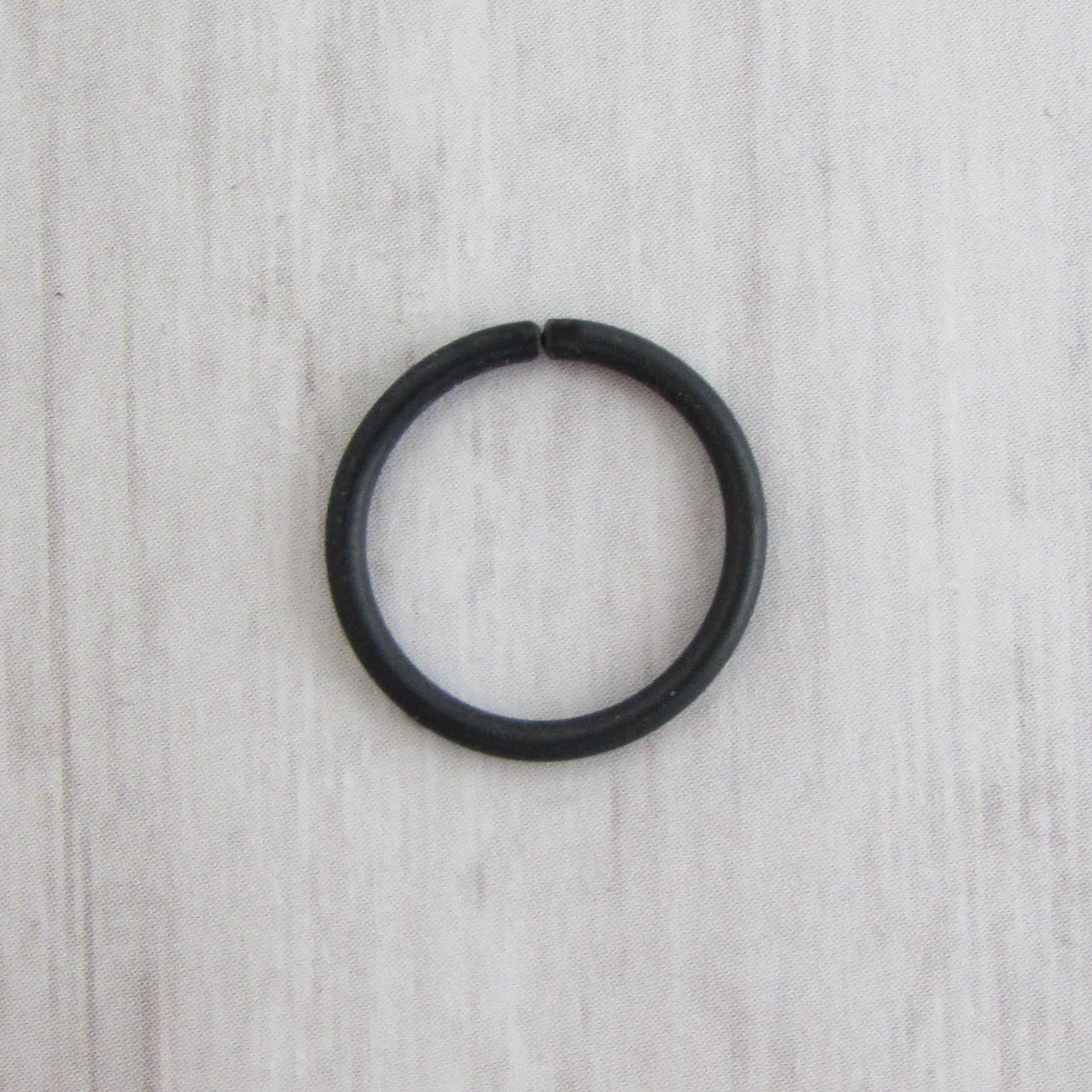 Niobium Seamless Ring - Black
